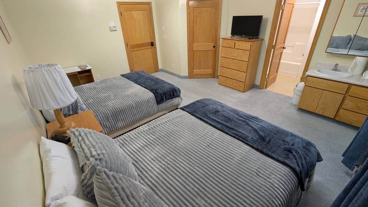 Photo of Bedroom in Hot Springs