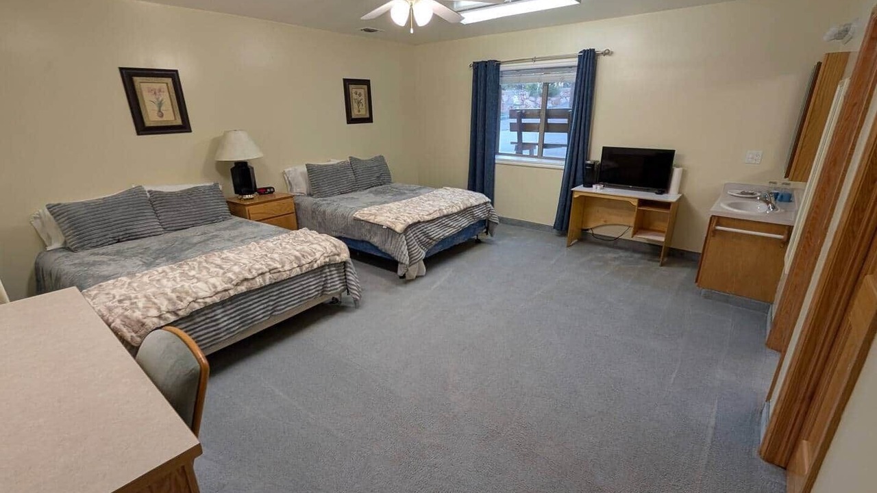 Photo of Bedroom in Hot Springs