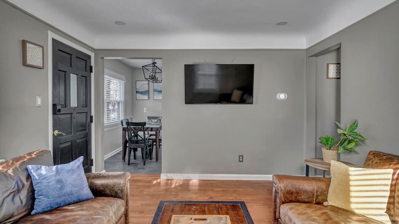 Photo of Livingroom in Royal Oak