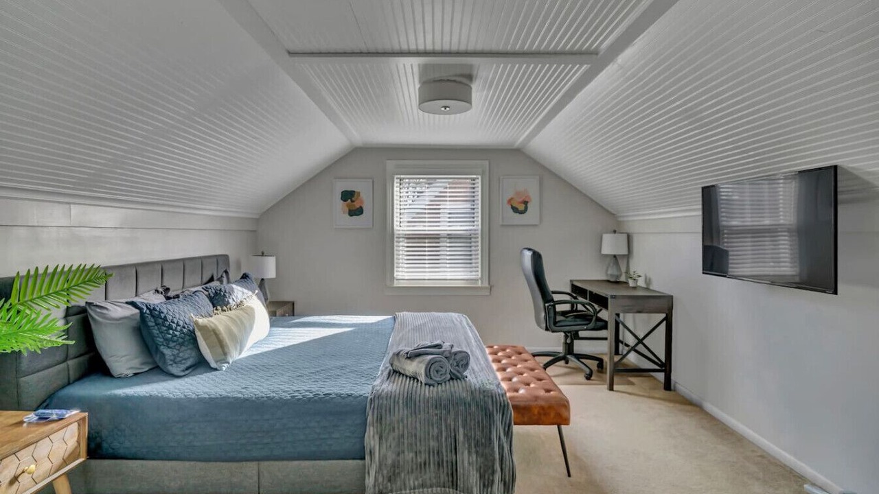Photo of Bedroom in Royal Oak