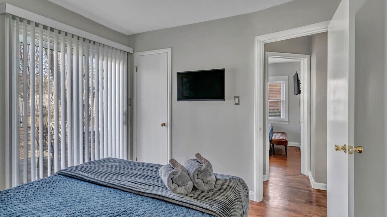 Photo of Bedroom in Royal Oak