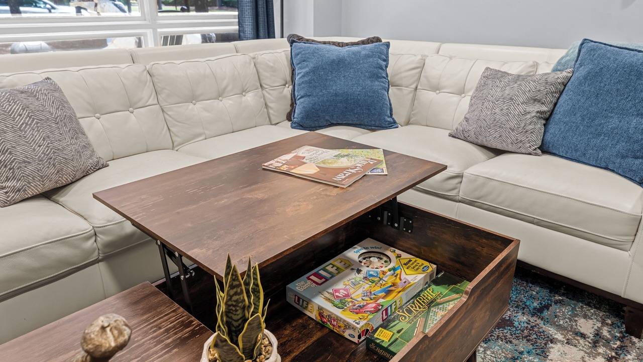 Photo of Livingroom in Downtown