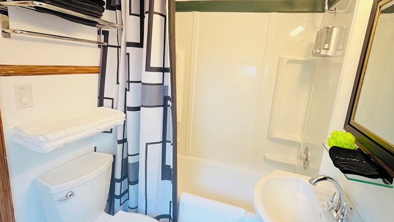 Photo of Bathroom in Garden District