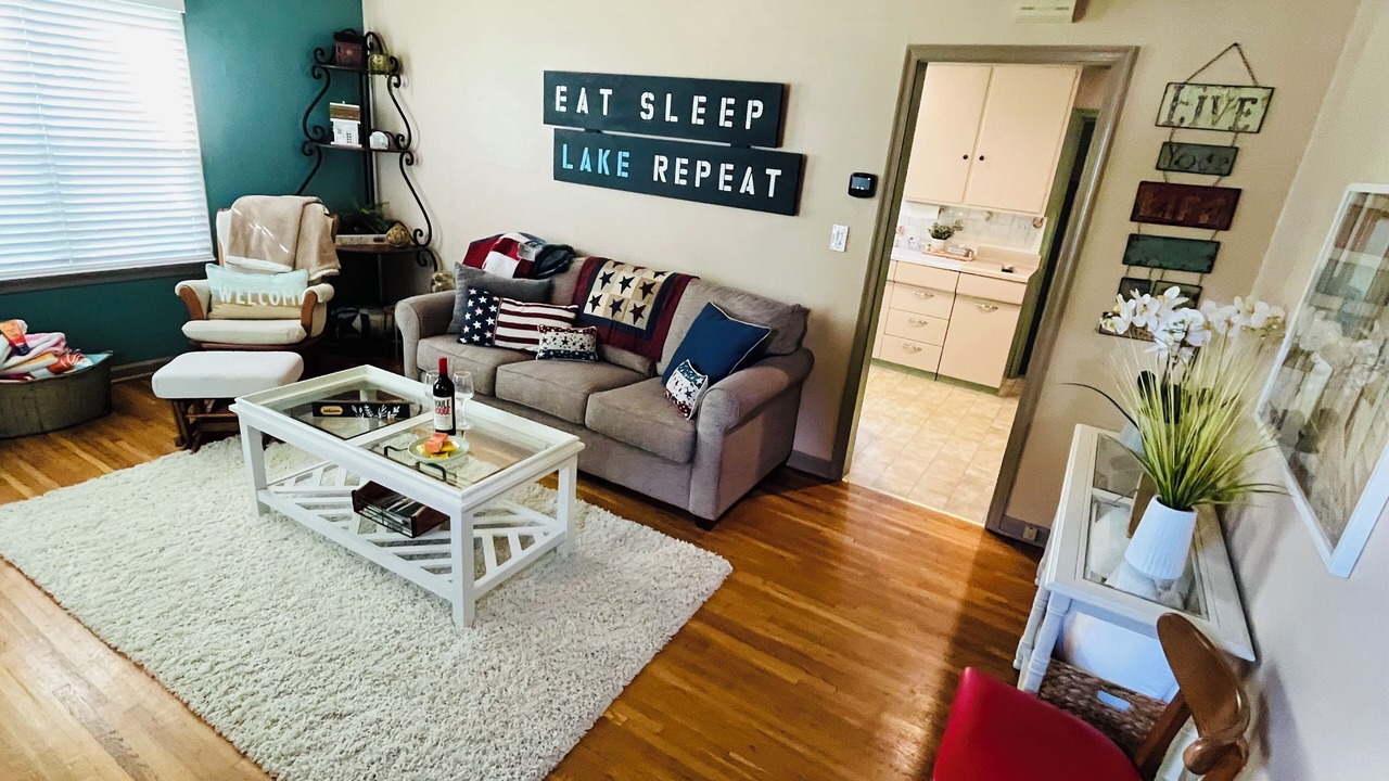 Photo of Livingroom in Garden District
