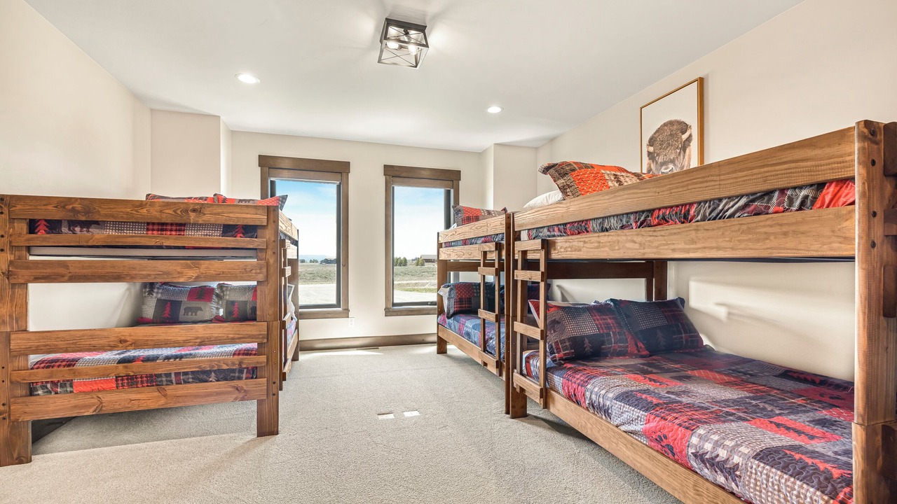 Photo of Bedroom in Island Park