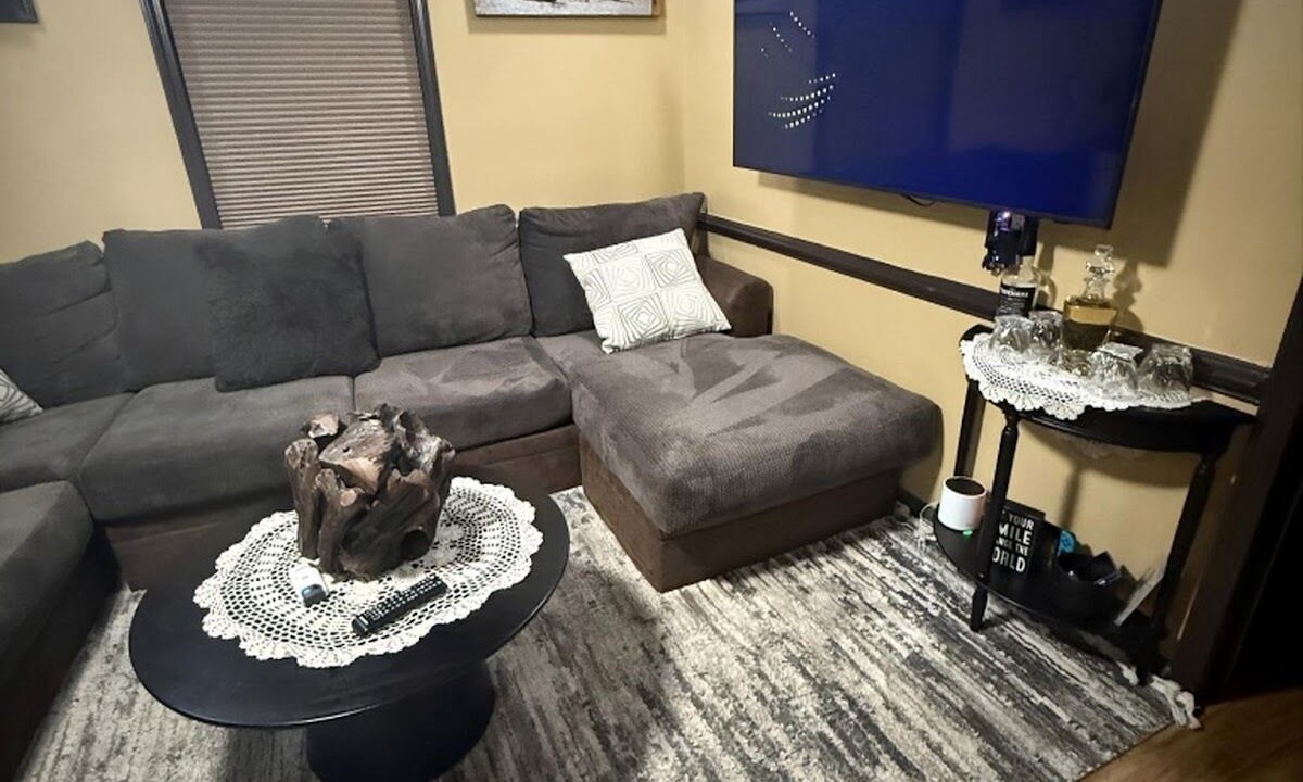 Photo of Livingroom in West Columbia