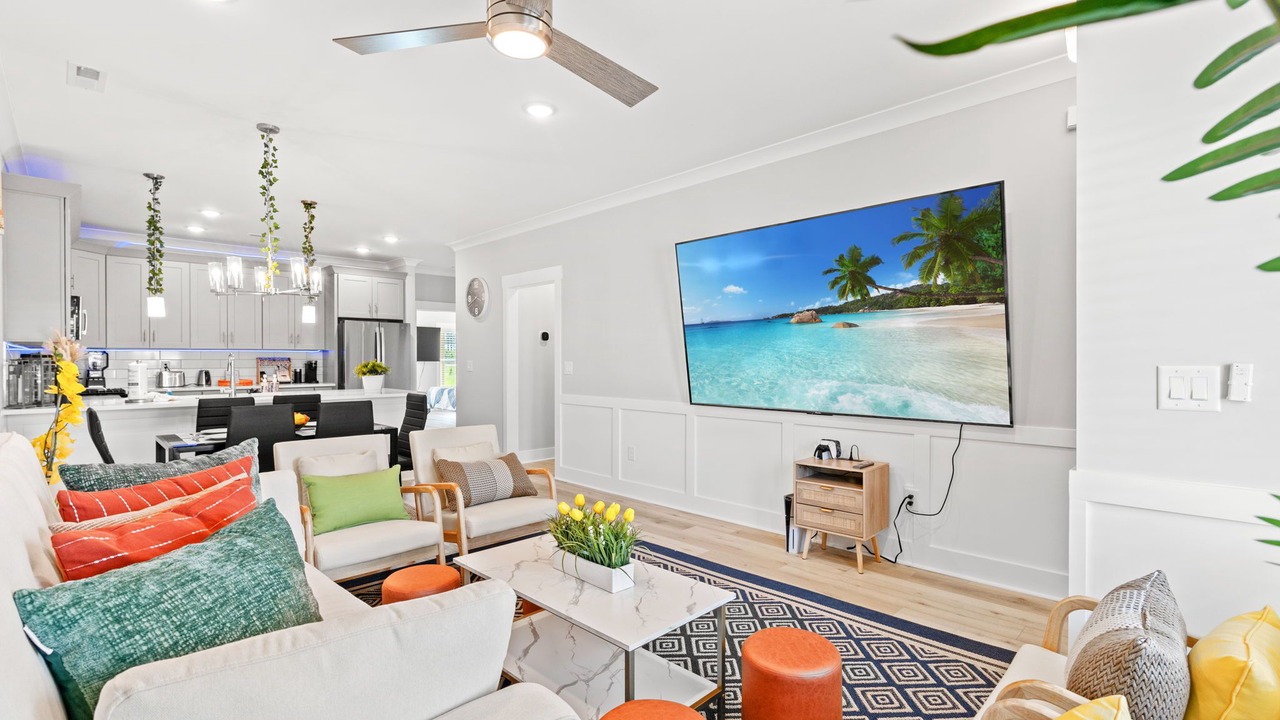 Photo of Livingroom in Longs