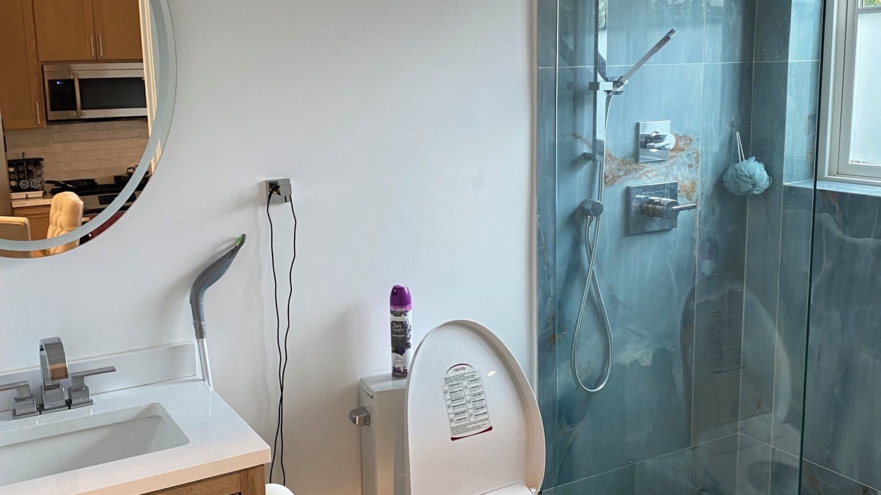 Photo of Bathroom in Mid City