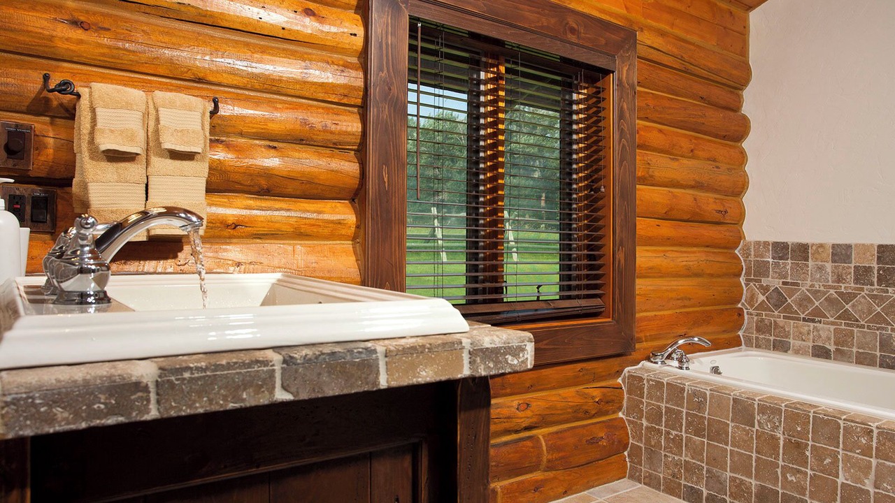 Photo of Bathroom in Emigrant
