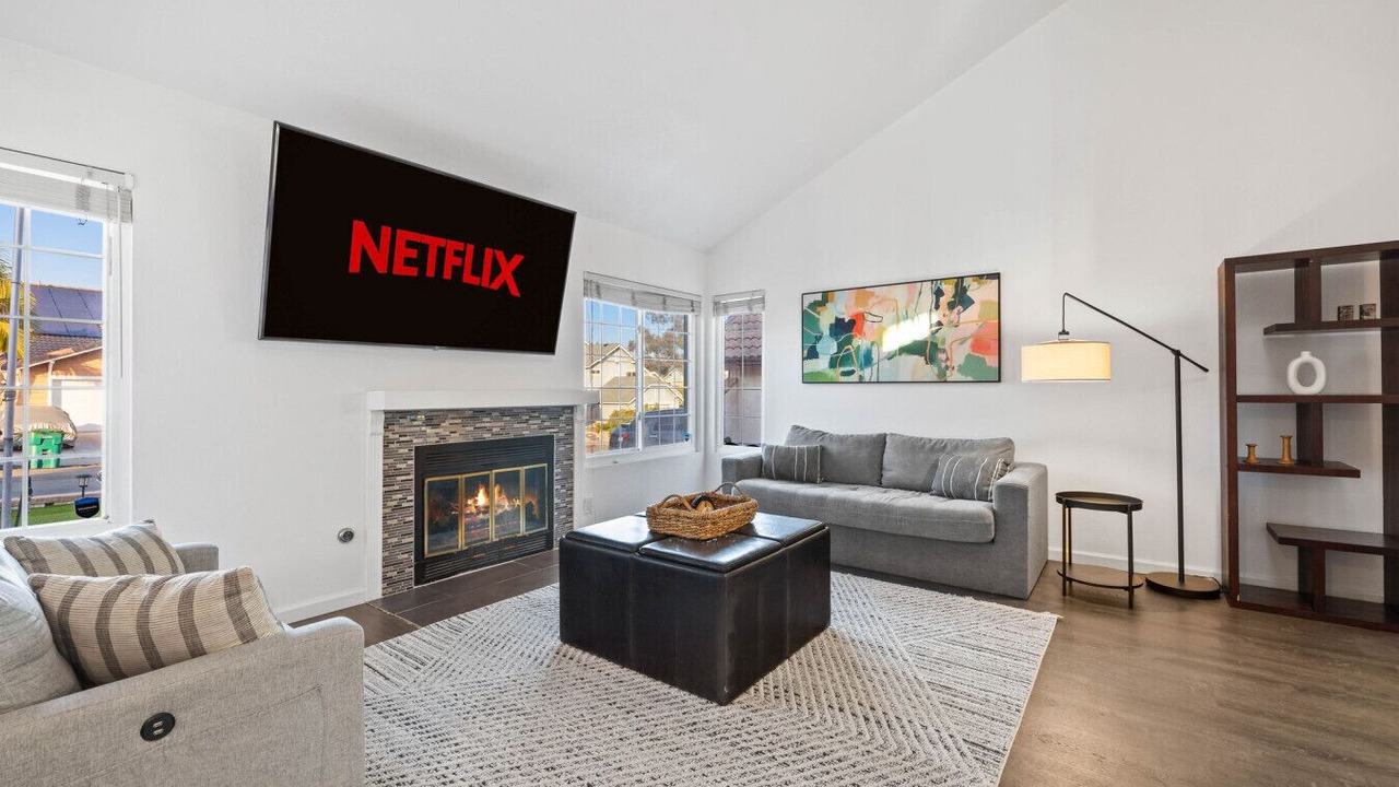 Photo of Livingroom in Bay Terraces