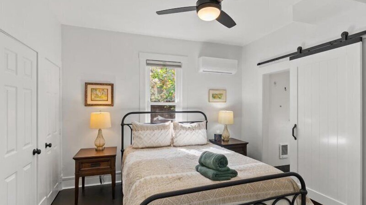 Photo of Bedroom in Garden District