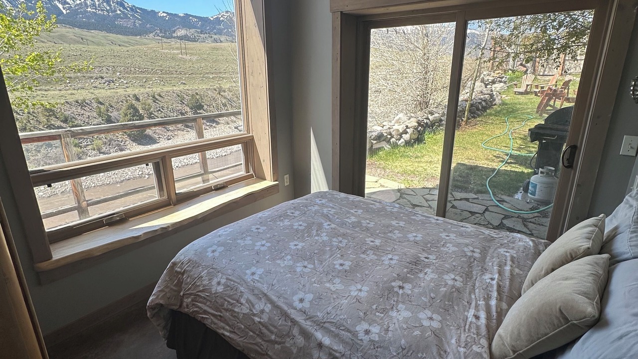 Photo of Bedroom in Gardiner