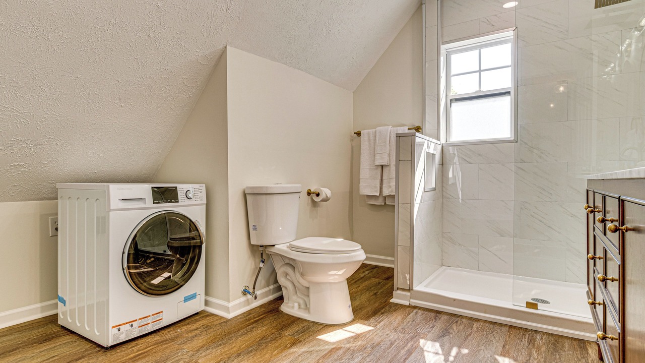 Photo of Bathroom in Near Northside