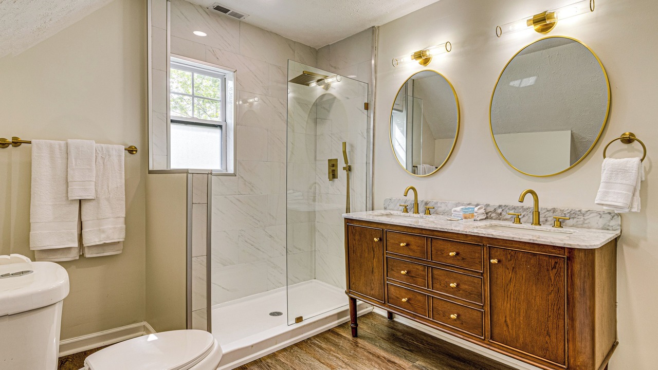 Photo of Bathroom in Near Northside