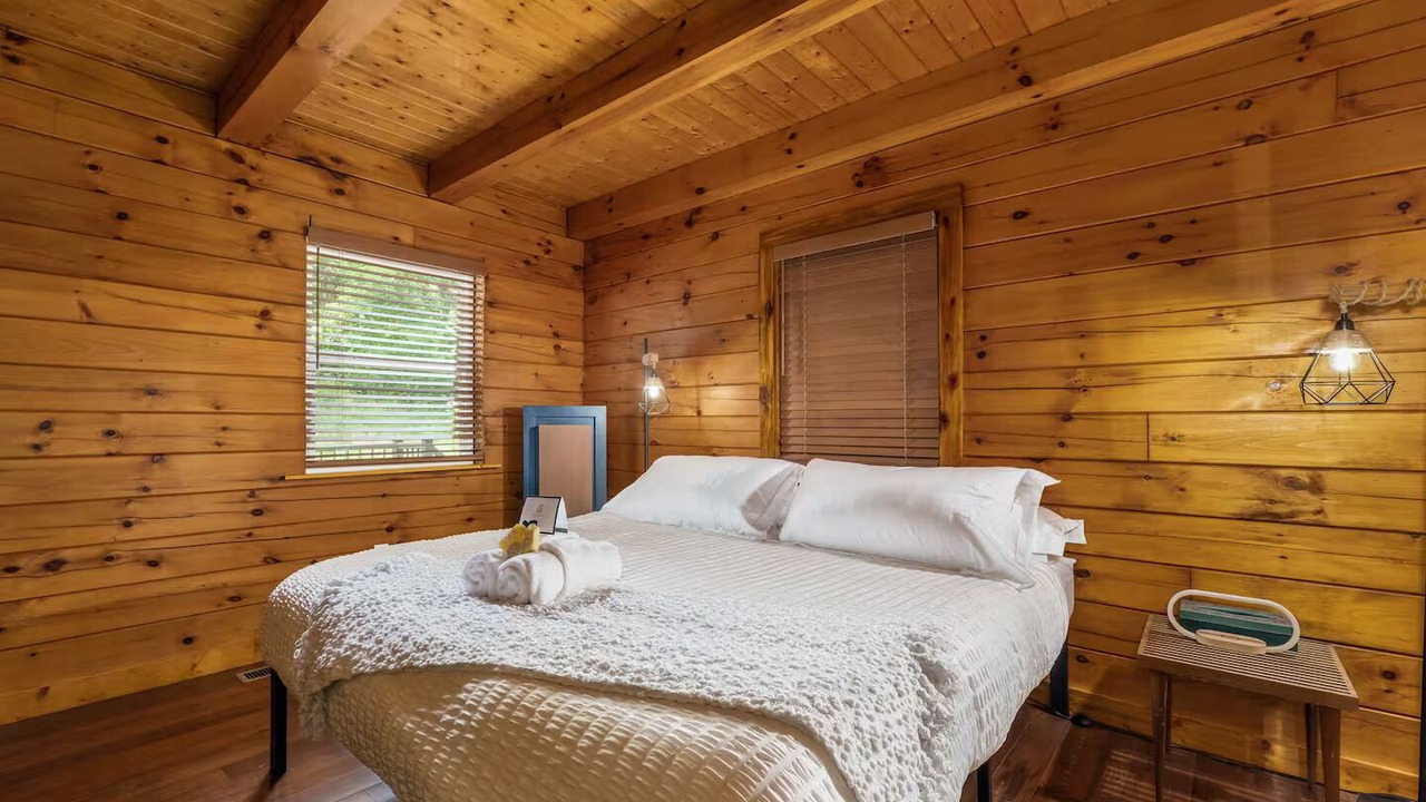 Photo of Bedroom in McArthur