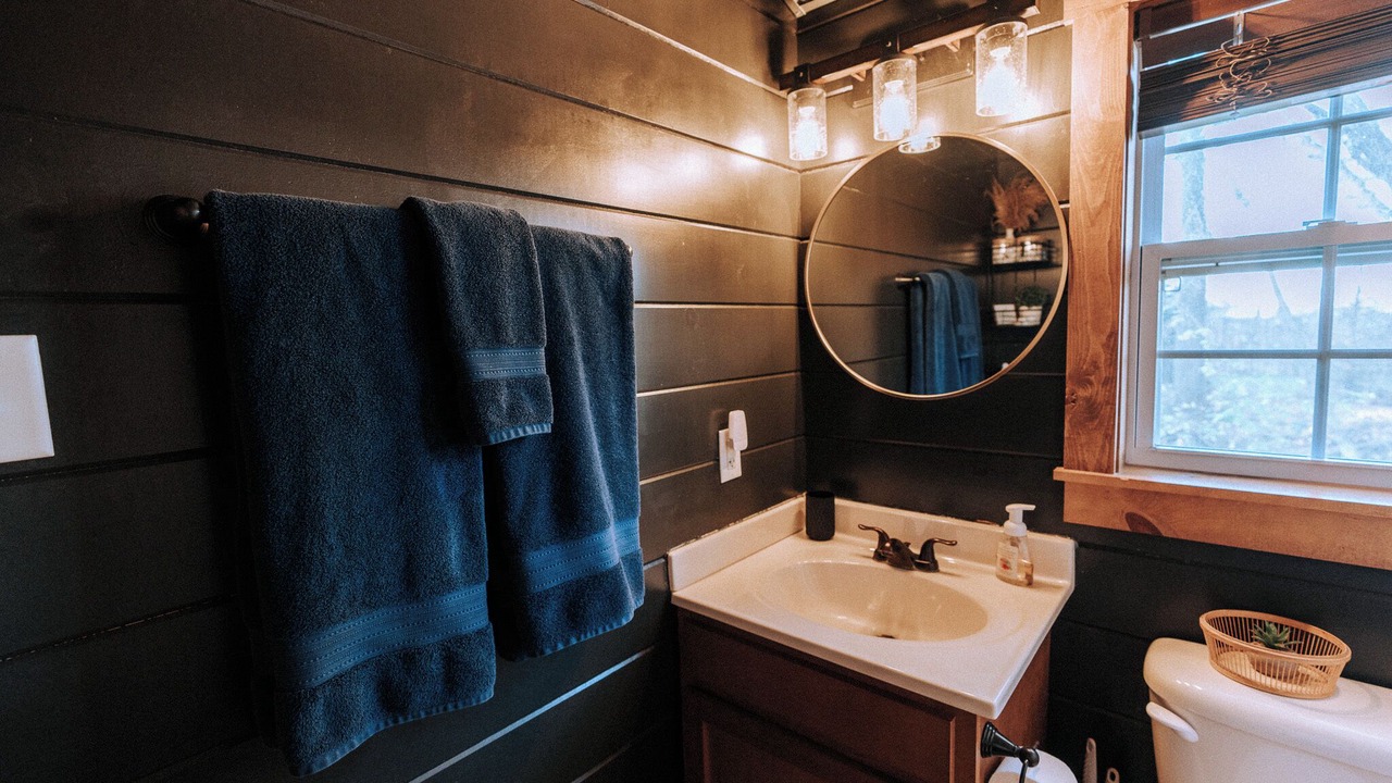 Photo of Bathroom in Beach City