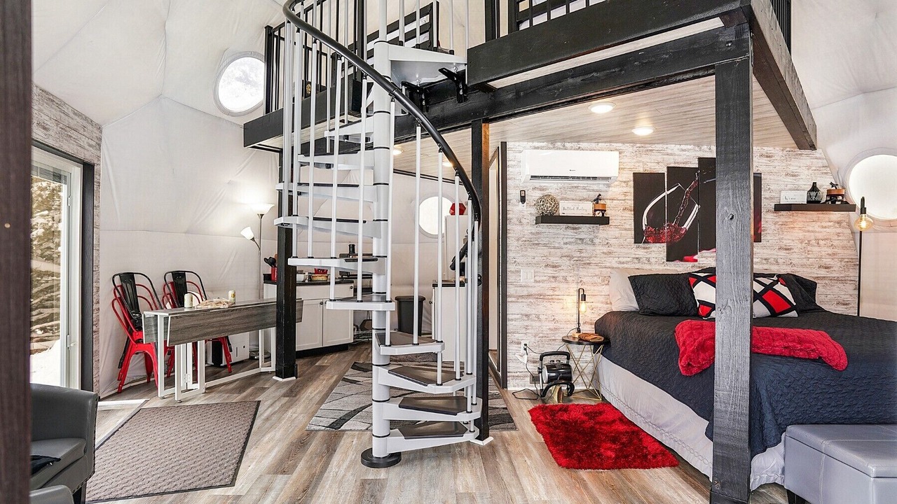Photo of Bedroom in Ashland