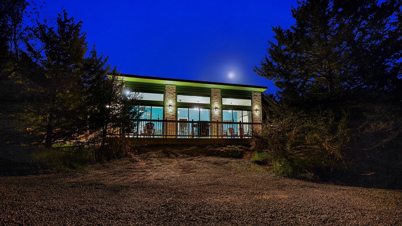 Photo of Outdoor in Ashland