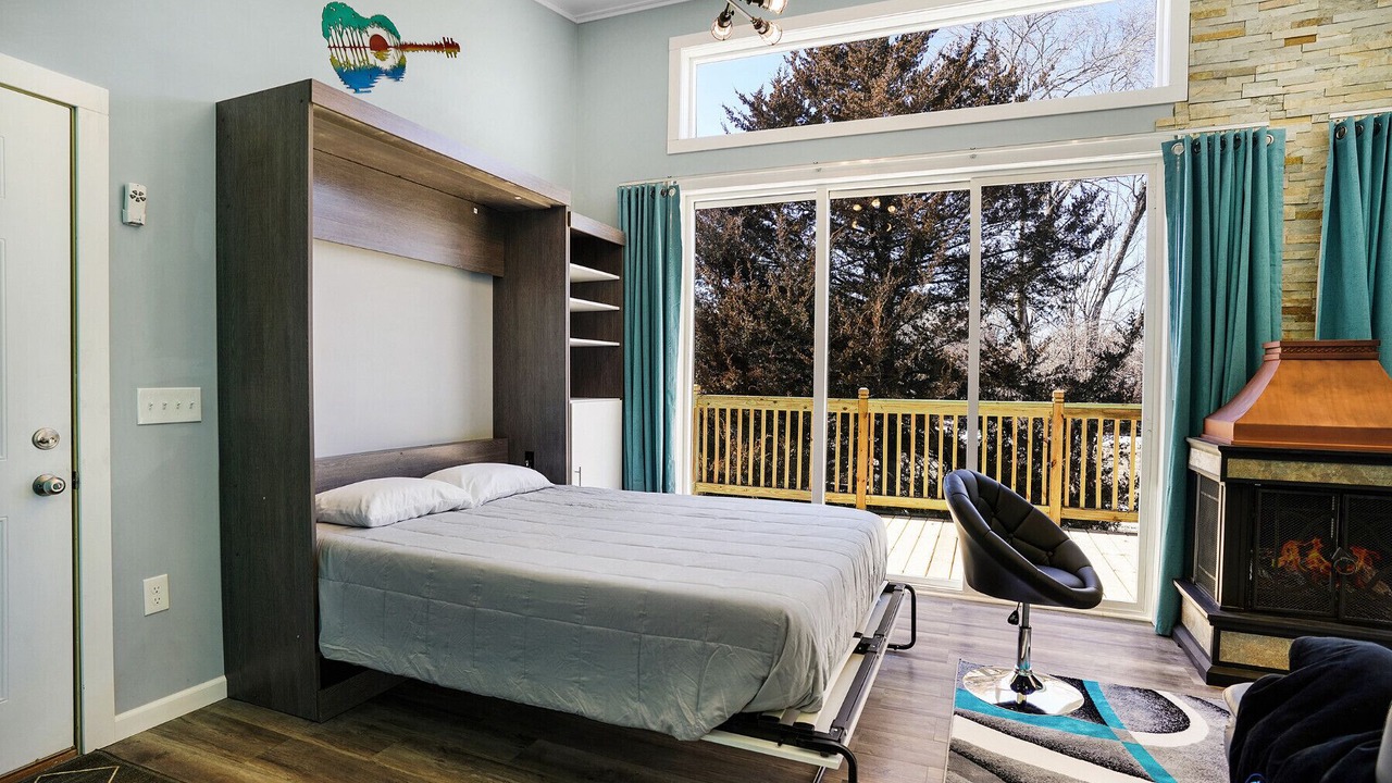 Photo of Bedroom in Ashland