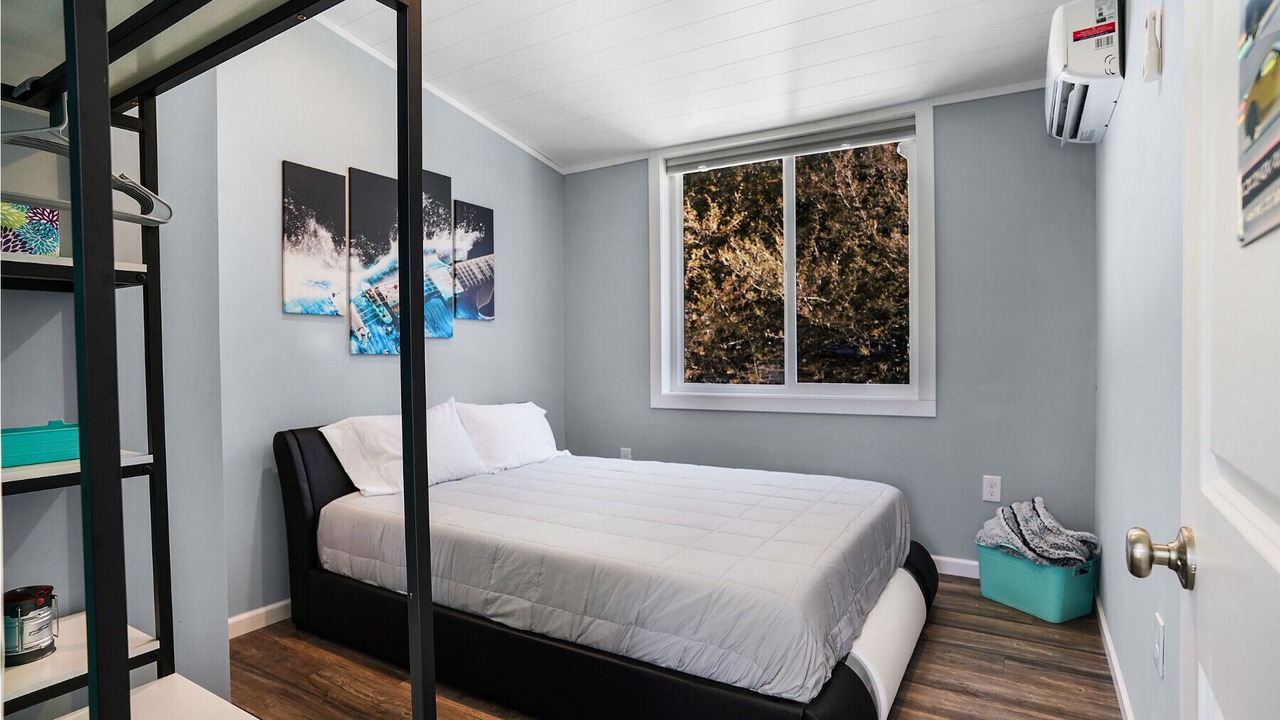 Photo of Bedroom in Ashland