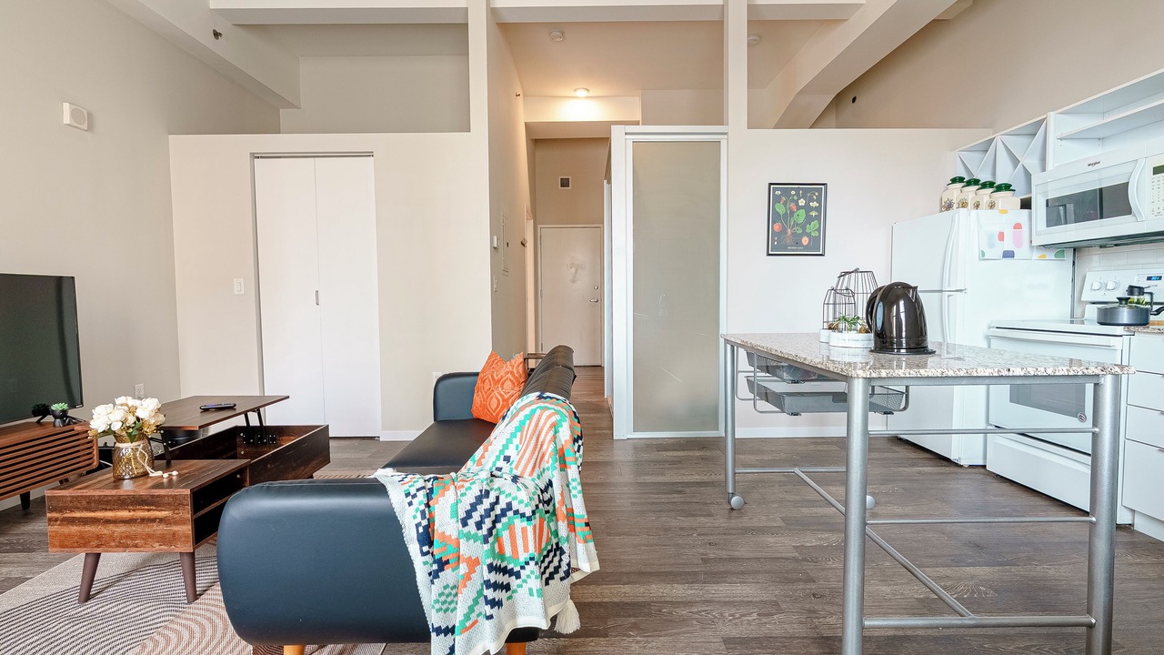Photo of Livingroom in Downtown Cincinnati