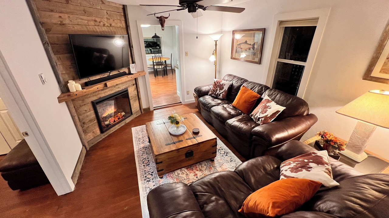 Photo of Livingroom in Thermopolis