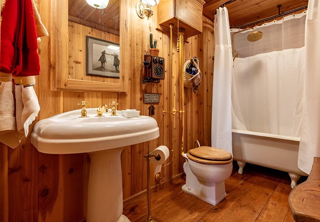 Photo of Bathroom in Cody