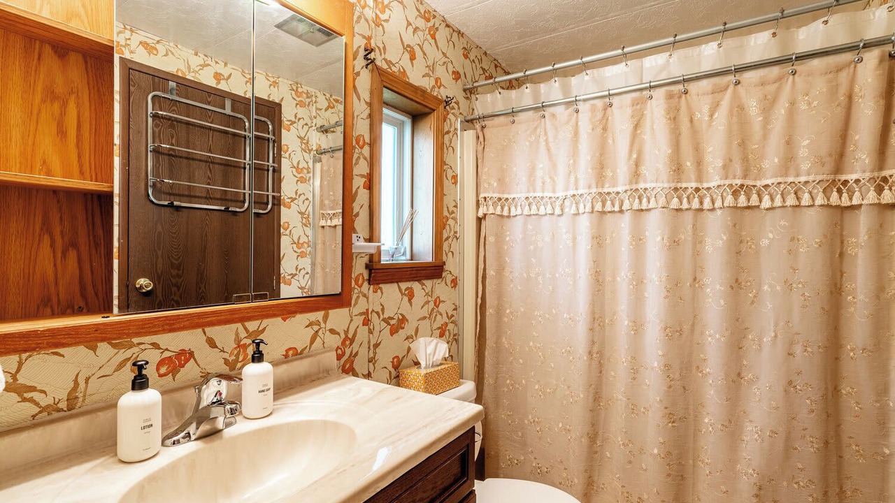 Photo of Bathroom in Sheridan