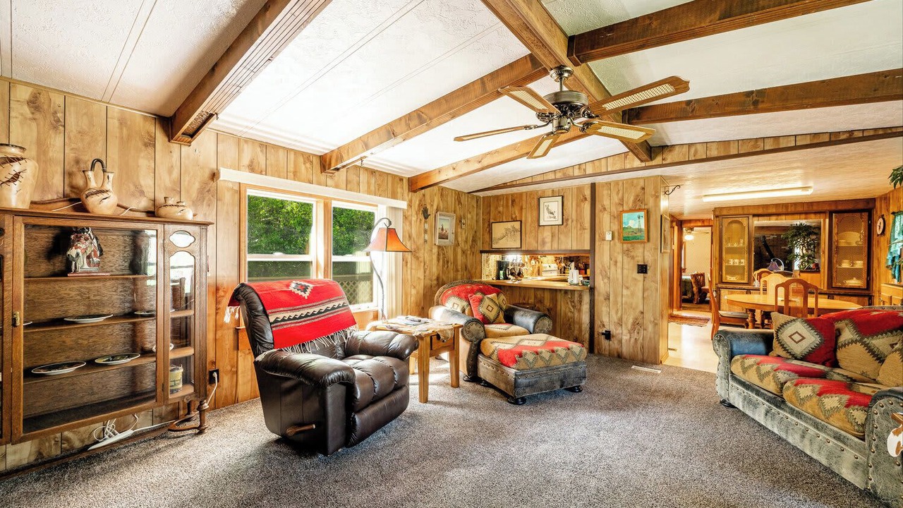 Photo of Livingroom in Sheridan