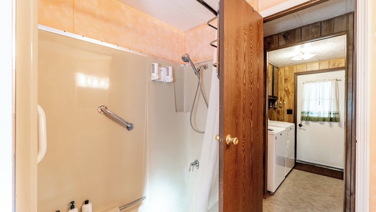 Photo of Bathroom in Sheridan