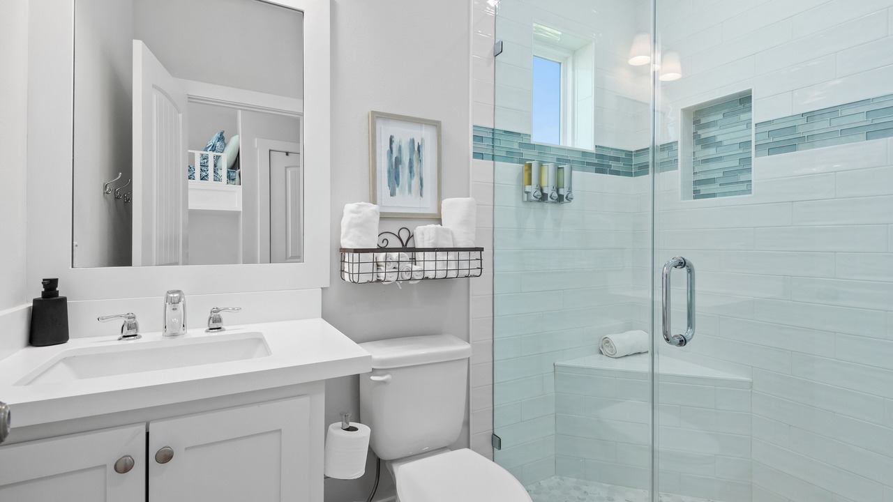 Photo of Bathroom in Jamaica Beach