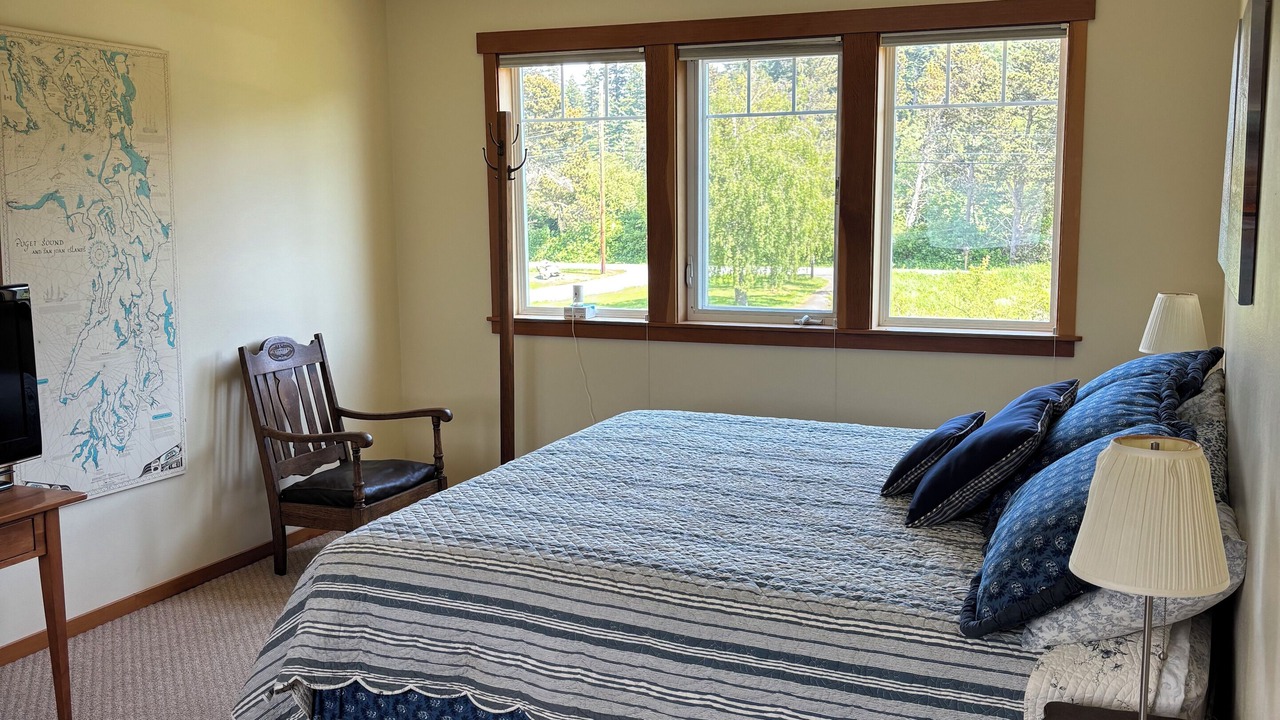Photo of Bedroom in Anacortes