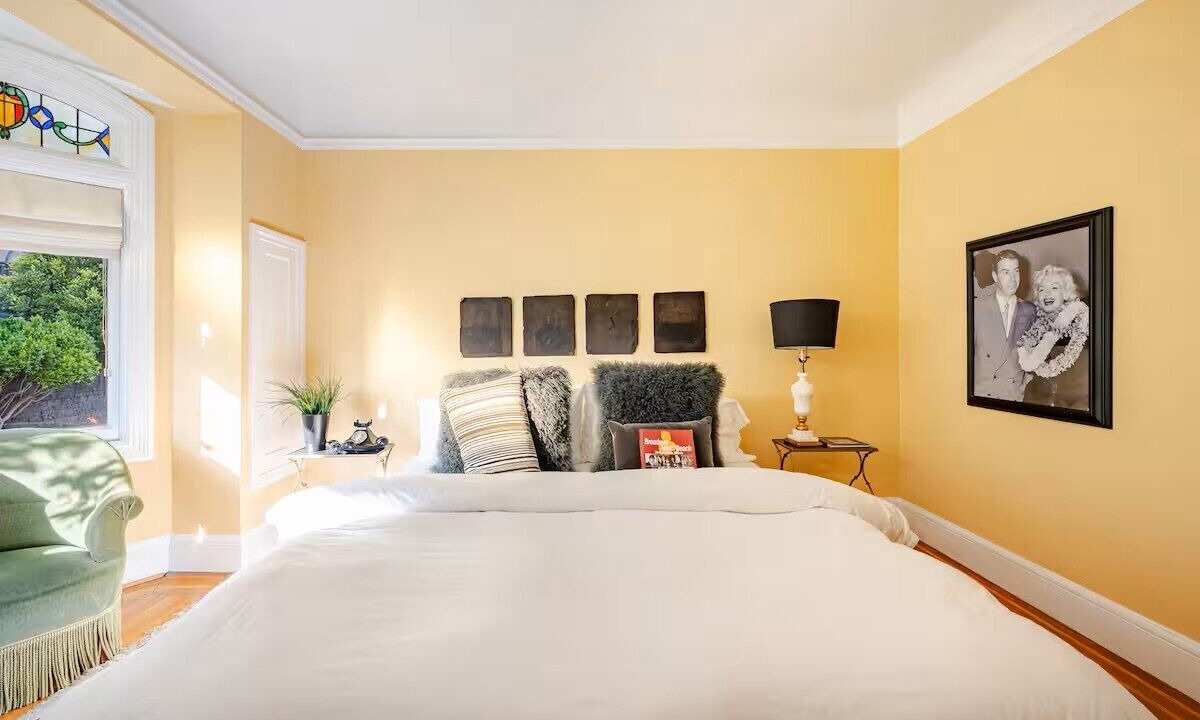 Photo of Bedroom in Nob Hill