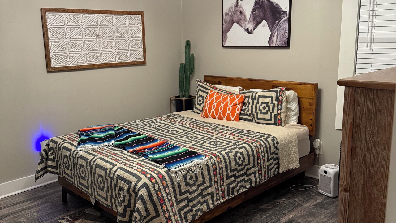 Photo of Bedroom in Collier Heights