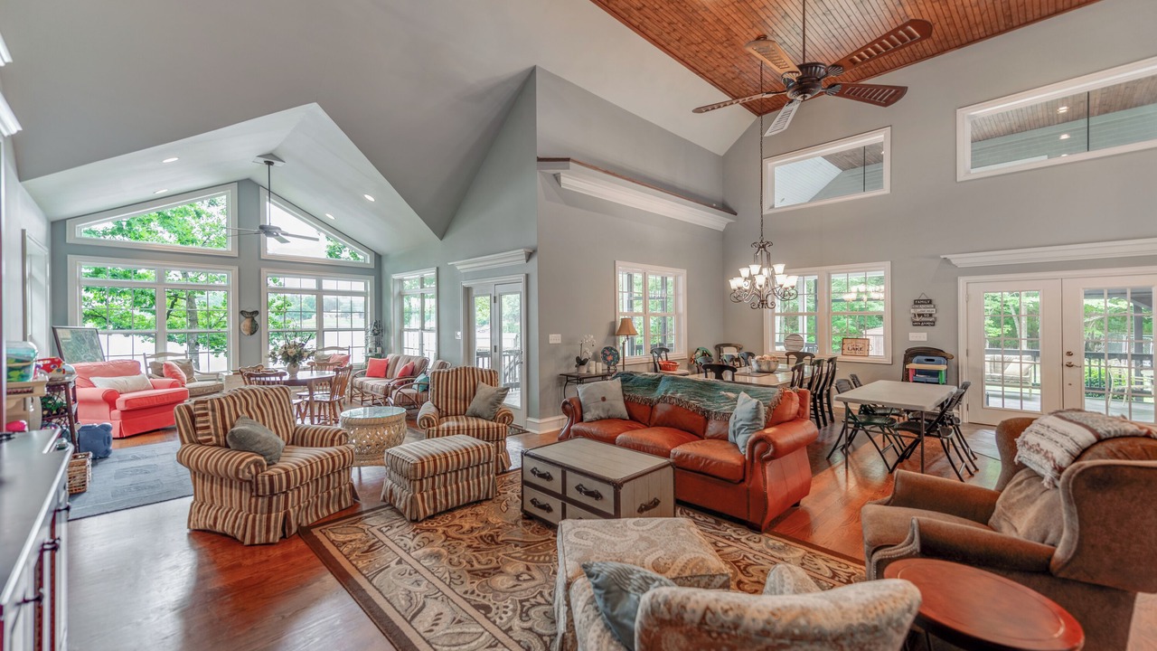 Photo of Livingroom in Clover