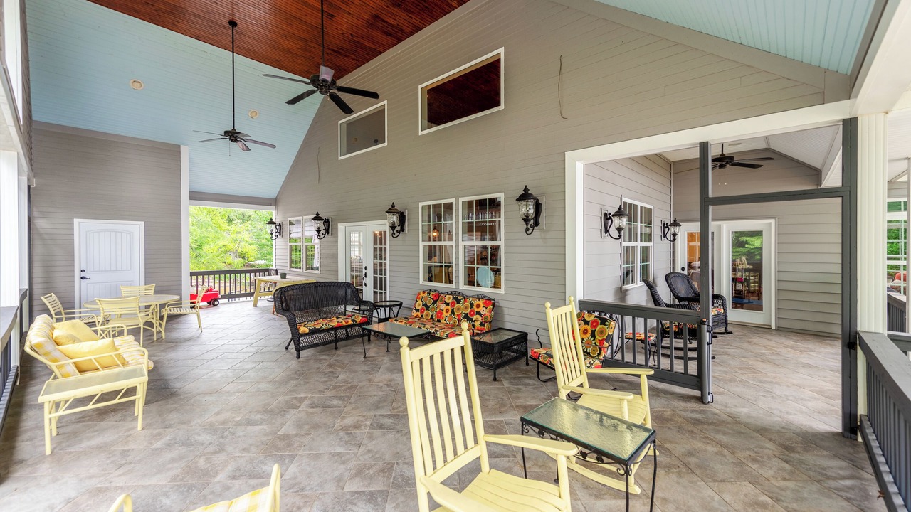 Photo of Outdoor in Clover