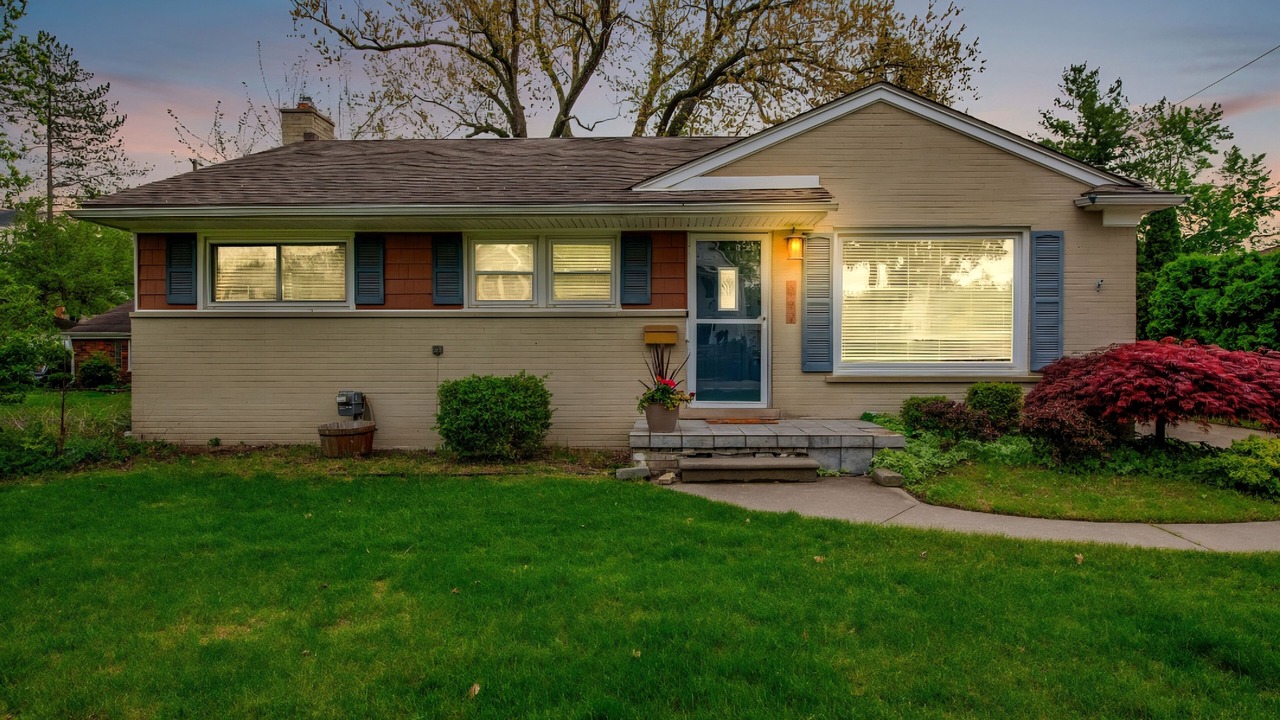 Photo of Outdoor in Royal Oak
