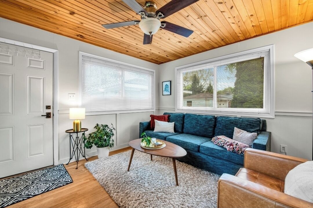 Photo of Livingroom in Royal Oak