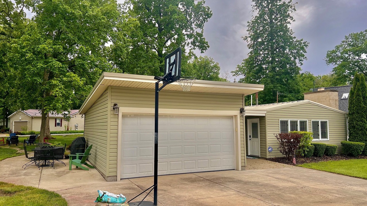 Photo of Outdoor in Lakeview