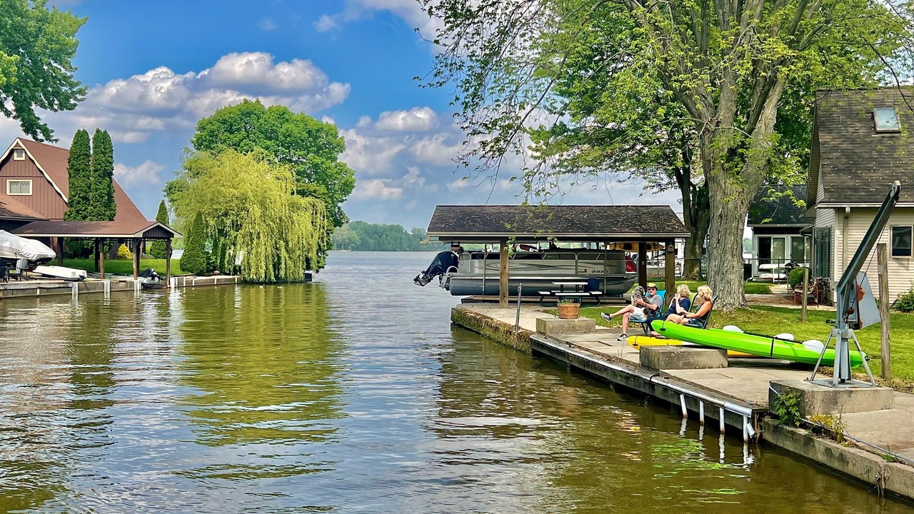 Photo of Others in Lakeview