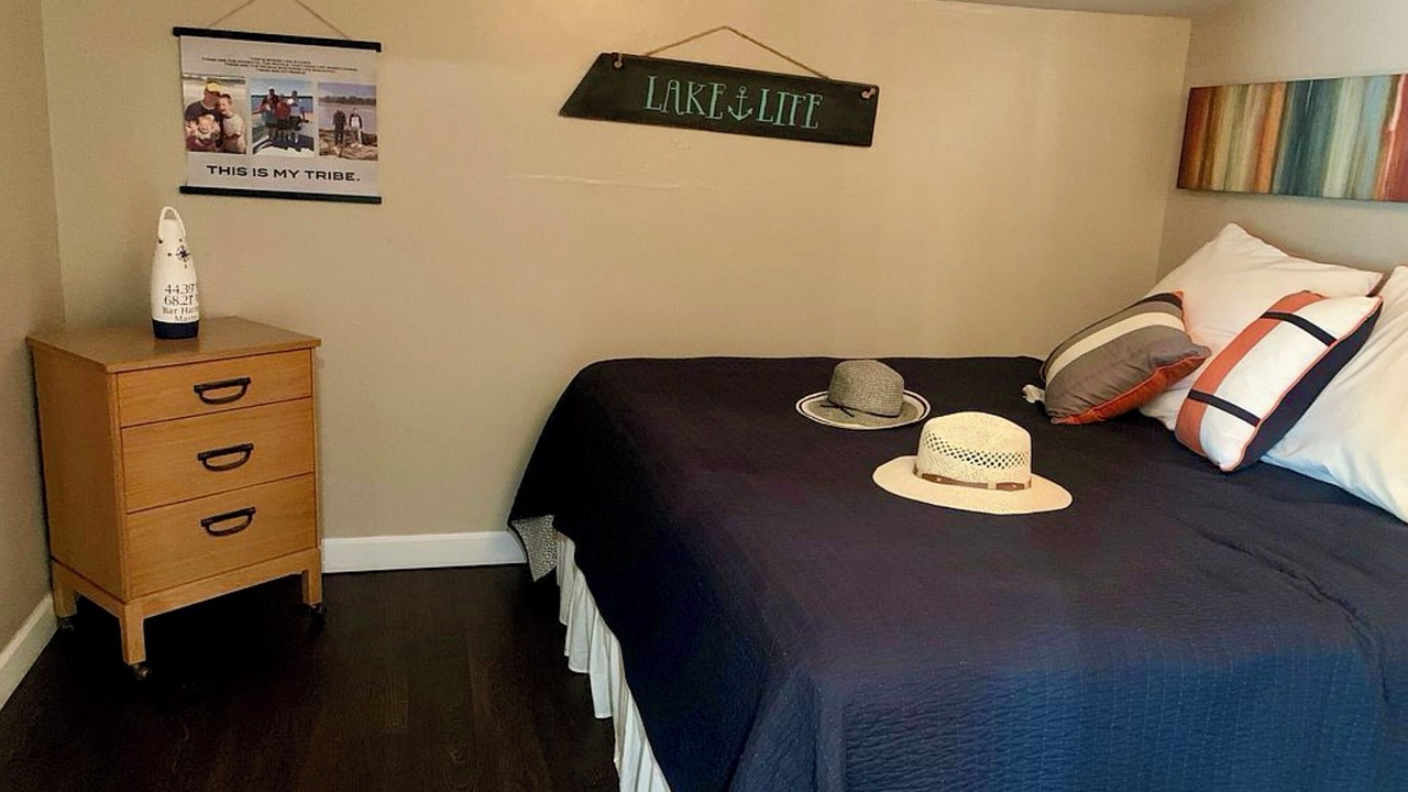Photo of Bedroom in Lakeview