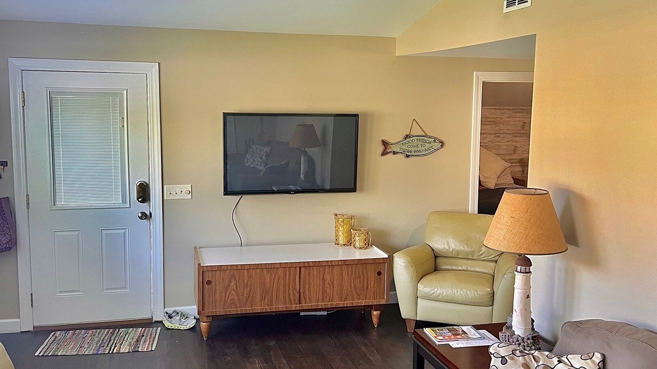 Photo of Livingroom in Lakeview