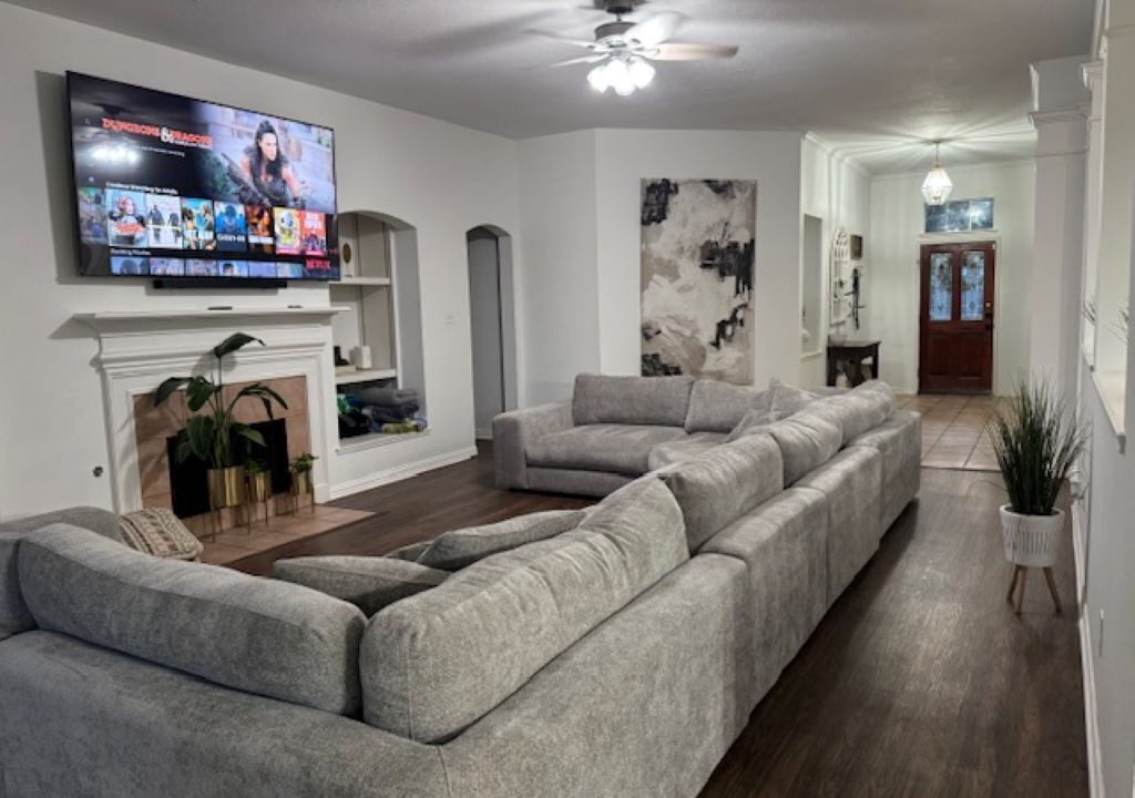Photo of Livingroom in Cypress