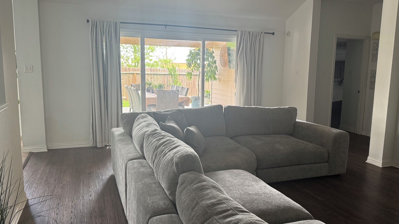 Photo of Livingroom in Cypress