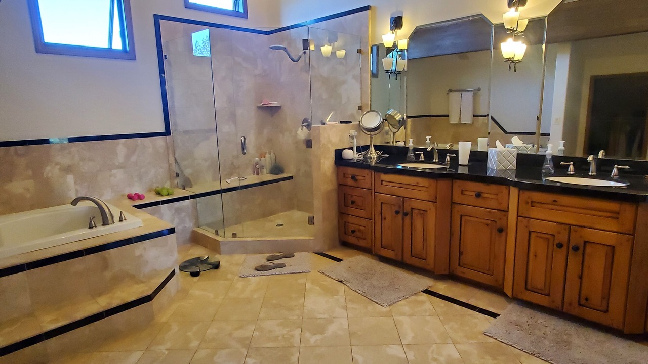 Photo of Bathroom in Park Meadows