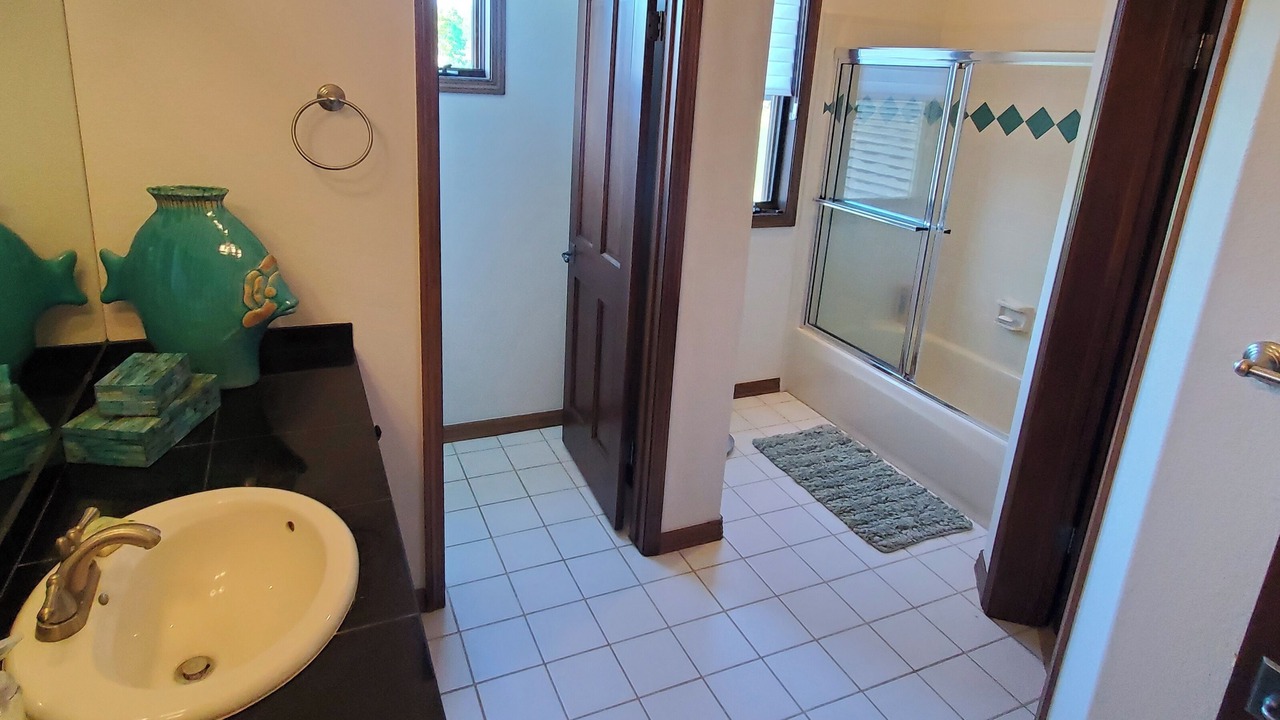 Photo of Bathroom in Park Meadows