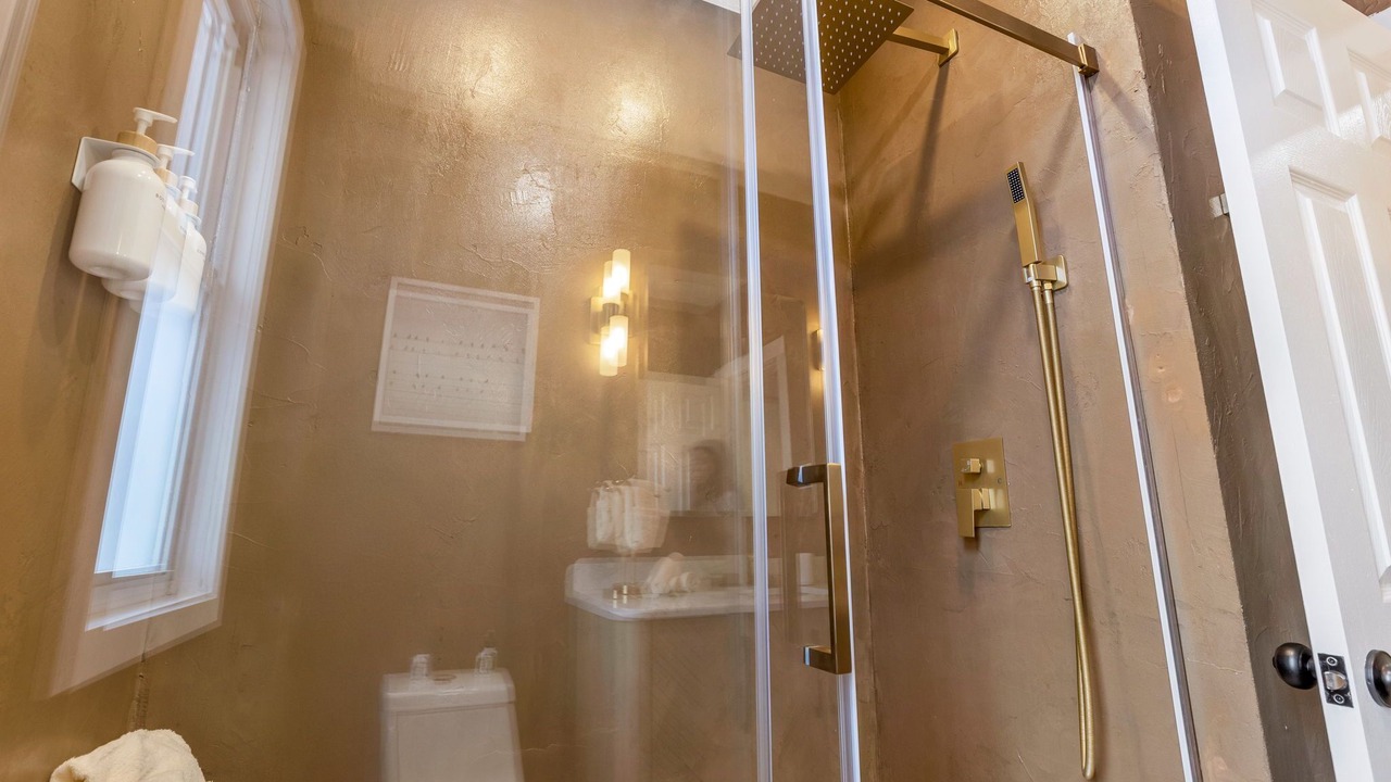 Photo of Bathroom in Franklin Park
