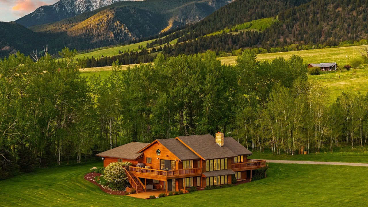 Photo of Outdoor in Livingston