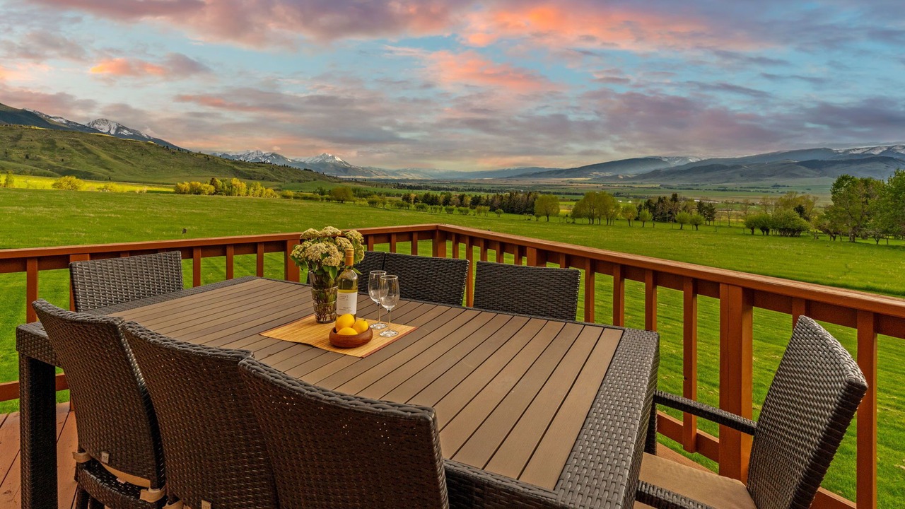 Photo of Outdoor in Livingston