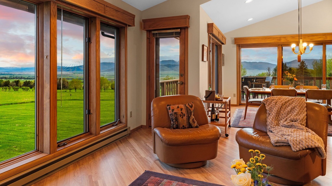Photo of Livingroom in Livingston